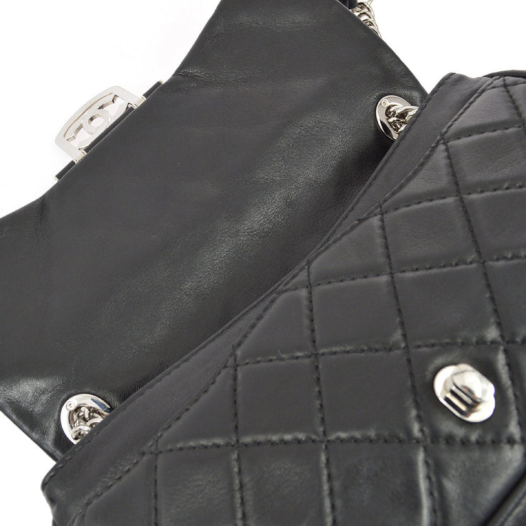 Chanel Black Lambskin Chain Shoulder Bag – AMORE Vintage Tokyo