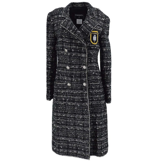 Chanel 2005 cruise crest-applique tweed coat #40