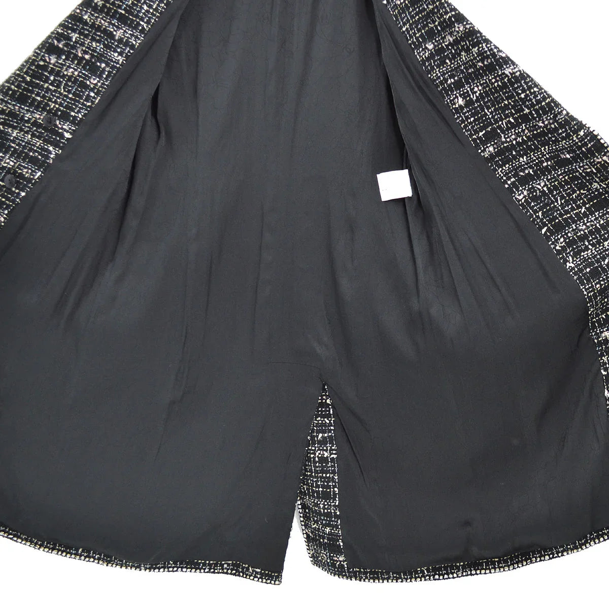 Chanel 2005 cruise crest-applique tweed coat #40