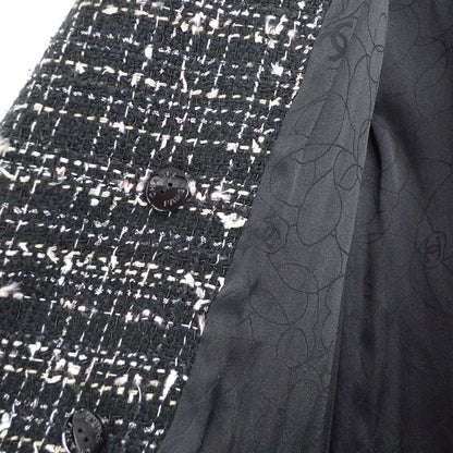 Chanel 2005 cruise crest-applique tweed coat #40