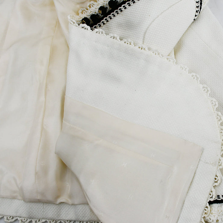 Chanel lace-trim blazer #40