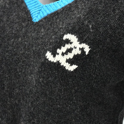 Chanel 1996 CC V-neck Cashmere Jumper #42
