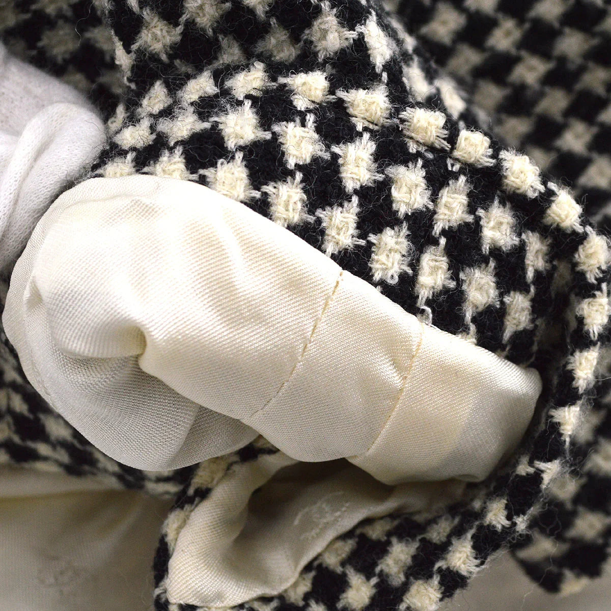 Chanel Coat Black White 96A #36