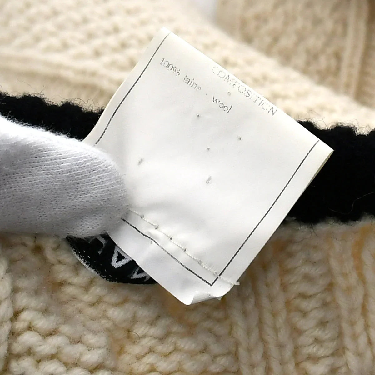 CHANEL スノードーム ２つ シャネル スノー ドーム 偽物 2024 ノベルティ ゴールド/レッド
