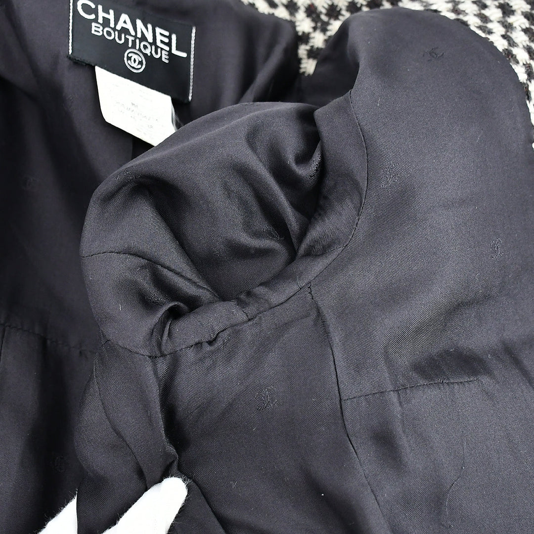 Chanel Fall 1995 CC-button single-breasted jacket #38