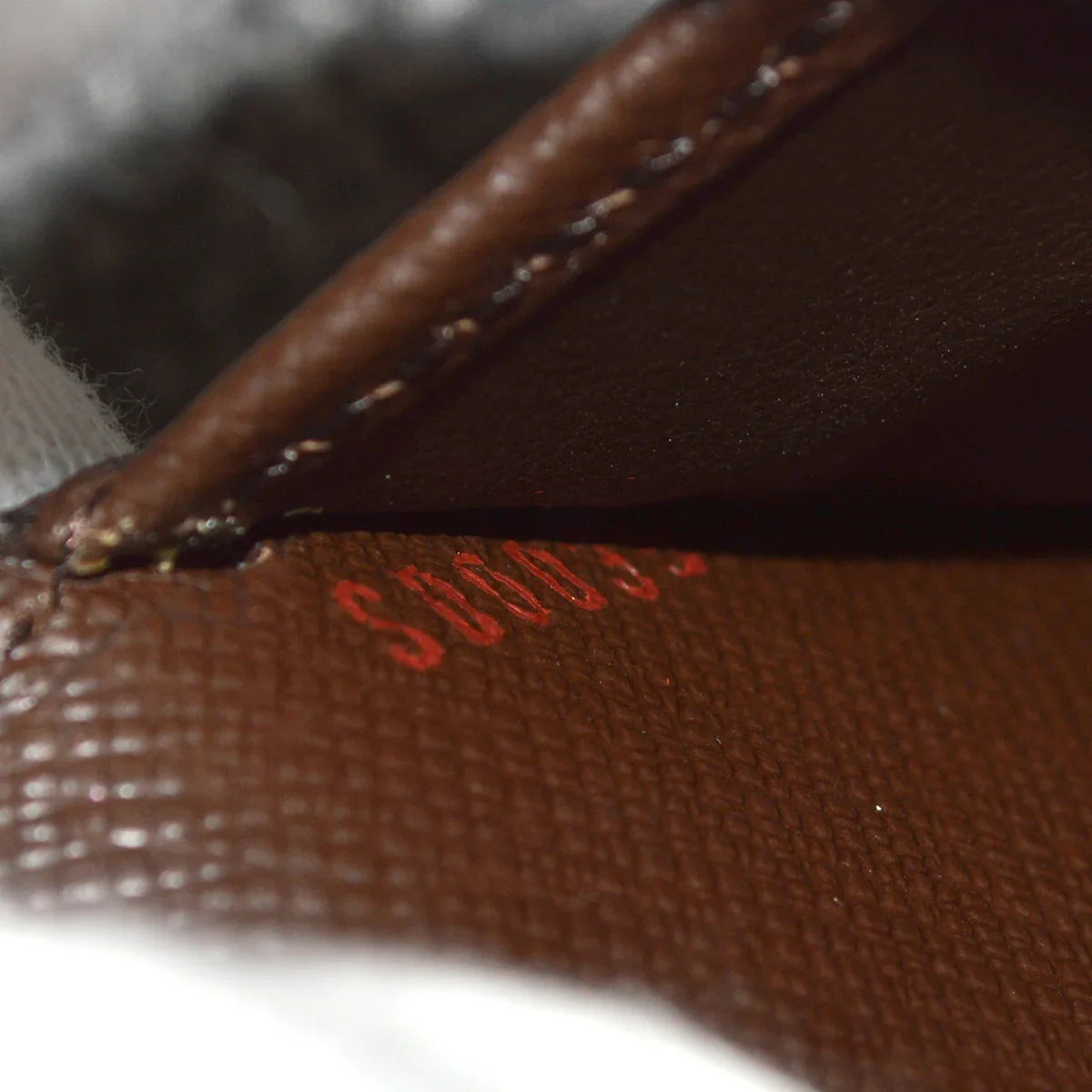 Louis Vuitton 2005 Damier Porte Monnaie Cartes Credit Wallet N61652