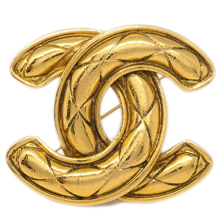 Chanel Quilted CC Brooch Pin Gold 1152