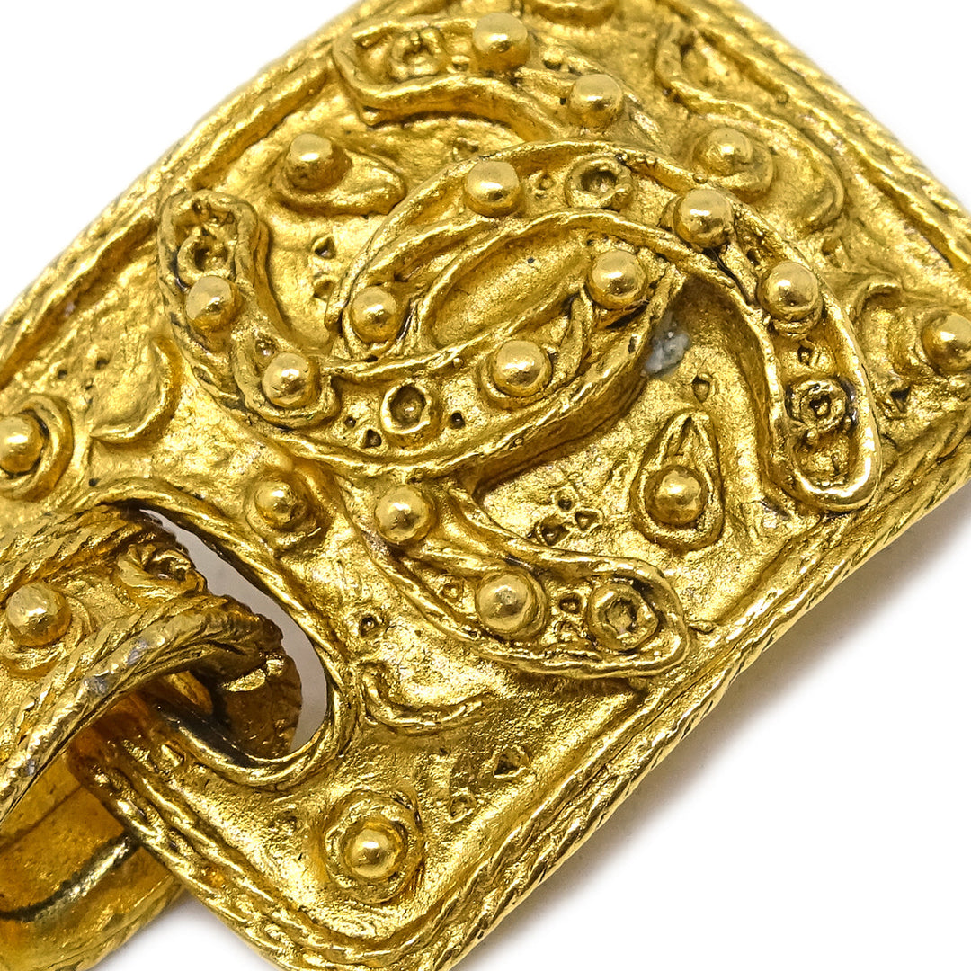 Chanel Filigree Gripoix Dangle Earrings Clip-On Gold 94A Chanel Filigree Gripoix Dangle Earrings Clip-On Gold 94A