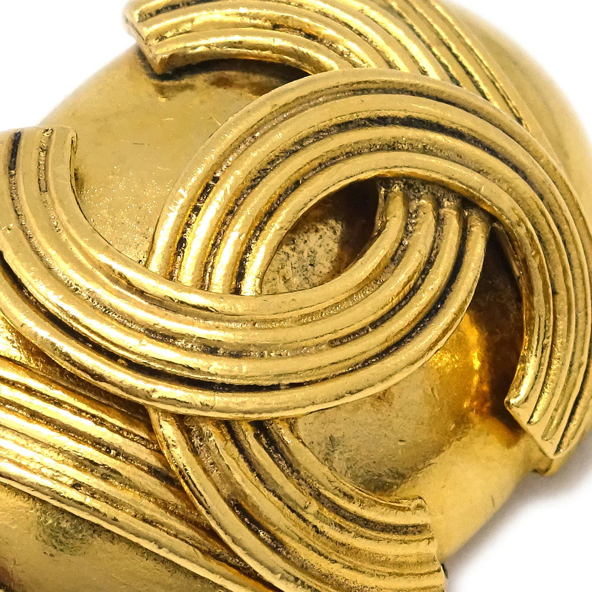 Chanel Gold Oval Earrings Clip-On 94A