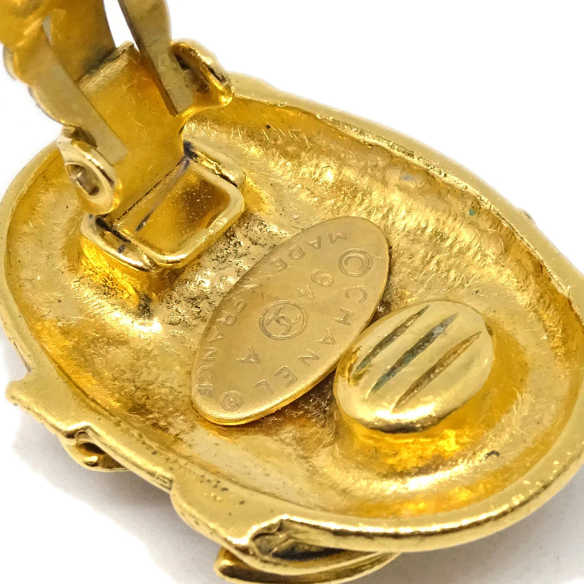 Chanel Gold Oval Earrings Clip-On 94A