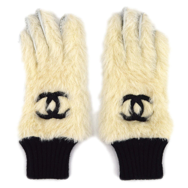 Chanel Fur Gloves White #6 Small Good