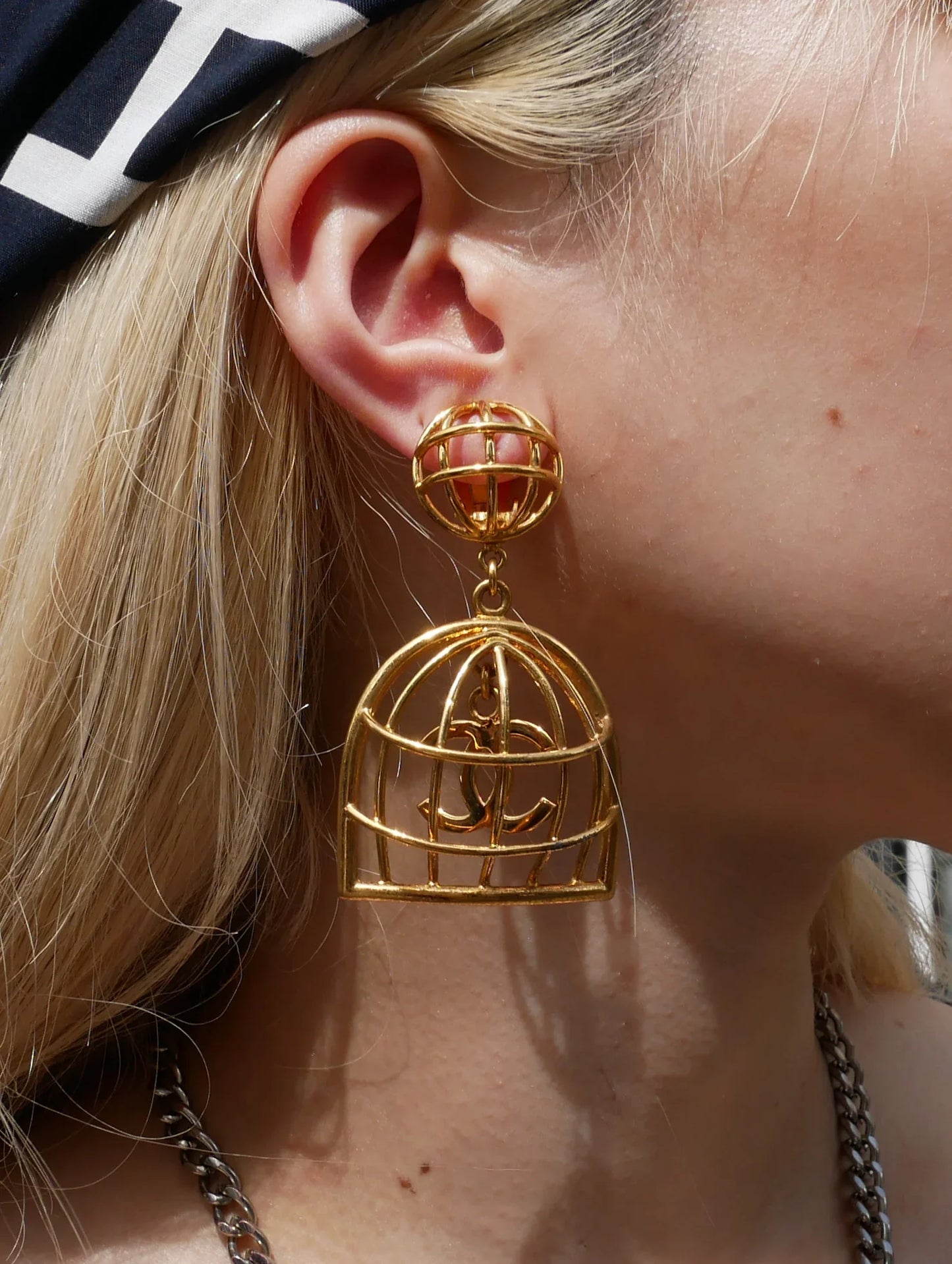CHANEL 1994 Birdcage Earrings Gold 29