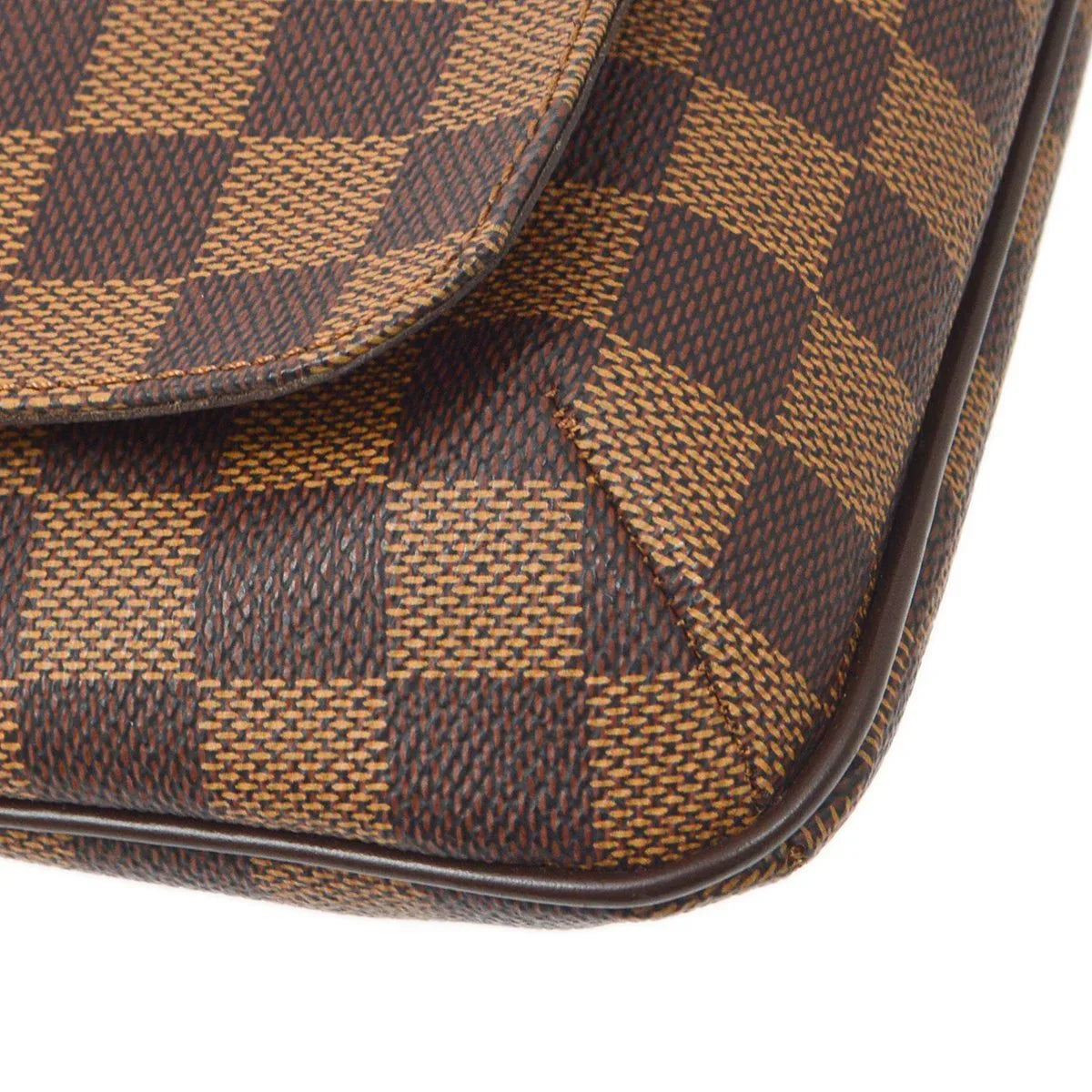 Louis Vuitton 2002 Musette Salsa Short Damier N51260